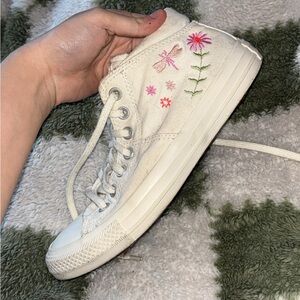 Embroidered High-Top converse